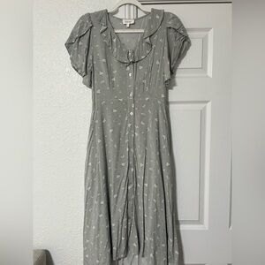 bohme | Dresses | Bohme Ruffle Floral Sage Green Midi Dress Size Small | Poshmark bohme | Dresses | Bohme Ruffle Floral Sage Green Midi Dress Size Small | Poshmark